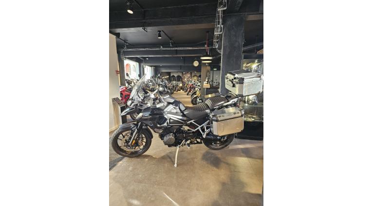 TRIUMPH TIGER 1200 GT PRO
