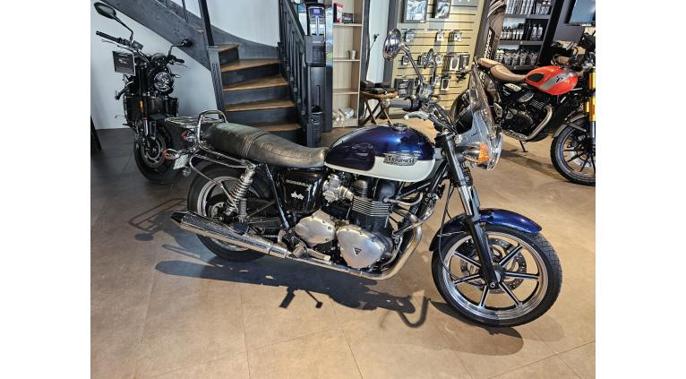 TRIUMPH BONNEVILLE 865 SE