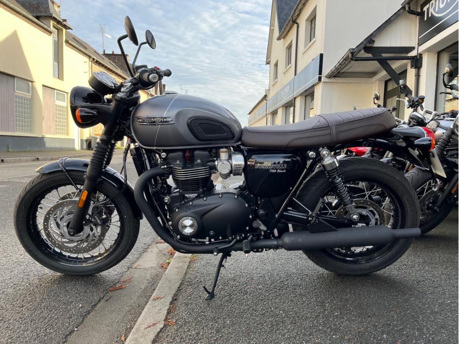 TRIUMPH Bonneville T120 Black